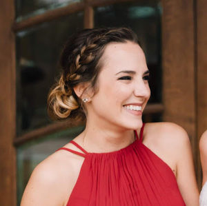 Meet your Posher, Danielle